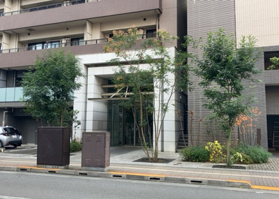 【現況写真】 | クリオレジダンス八王子ザ・マークス | 景色重視でお家選ぶをするとスーパーが遠い！学校が遠い！など生活をするうえで利便性で困ることもあります。まず一度現地を見学する際に、周辺の施設などがあるかを確認し、暮らし始めた後のことを想像しましょう。