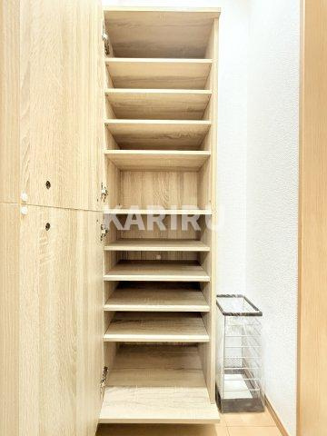 STABLE SHOJIHIGASHI (ステーブル小路東)の内装