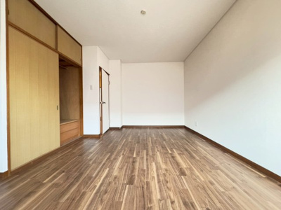 【洋室】 | 吹田市千里山月が丘貸家