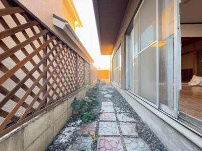 【庭】 | 吹田市千里山月が丘貸家