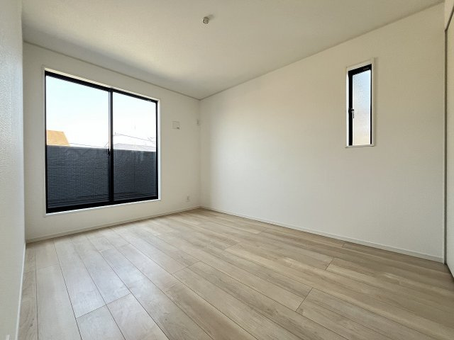 【寝室】 | 福岡市早良区賀茂2丁目第6　1号棟（全1棟）【仲介手数料無料・0円】 | 施工例。施工例は完成時と異なる場合があります。