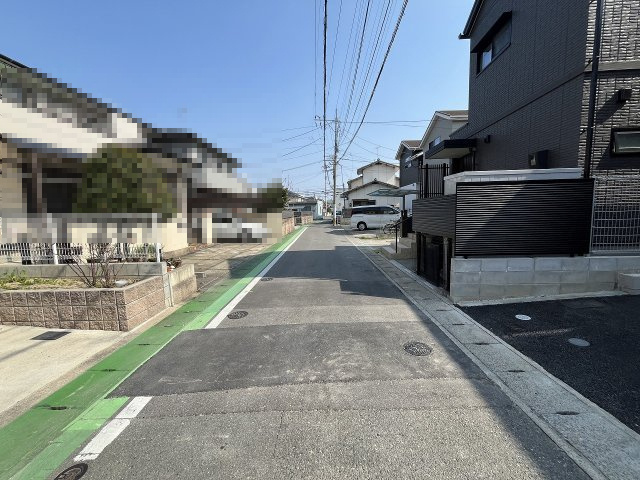 【その他】 | 福岡市早良区賀茂2丁目第6　1号棟（全1棟）【仲介手数料無料・0円】 | 現地写真。前面道路です。