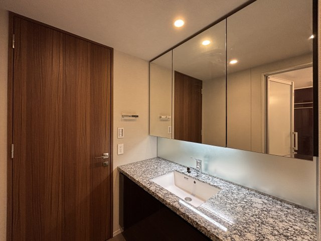 【独立洗面台】