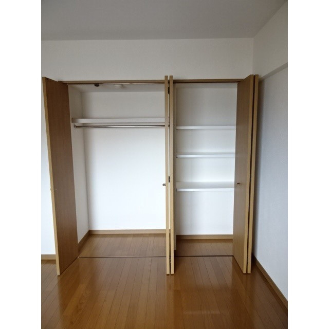 クローバーフォーの内装