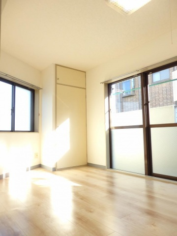 ウィステリアビューの寝室|別号室