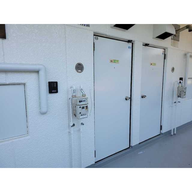 小手指シティハイツの玄関