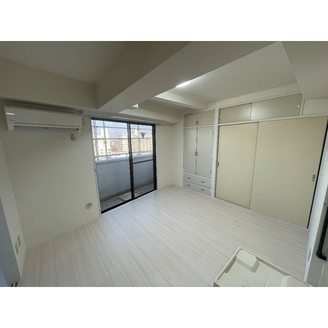 宮前ビルの居間・リビング