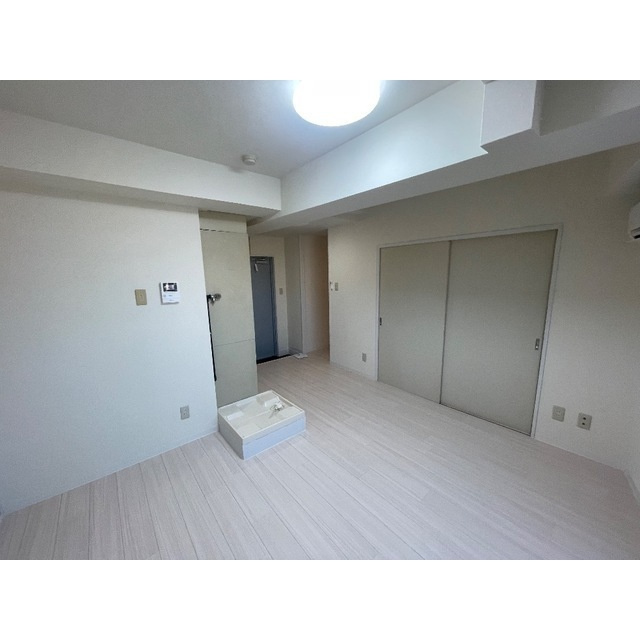 宮前ビルの居間・リビング