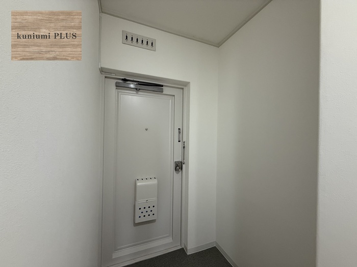 シャトー三愛の玄関