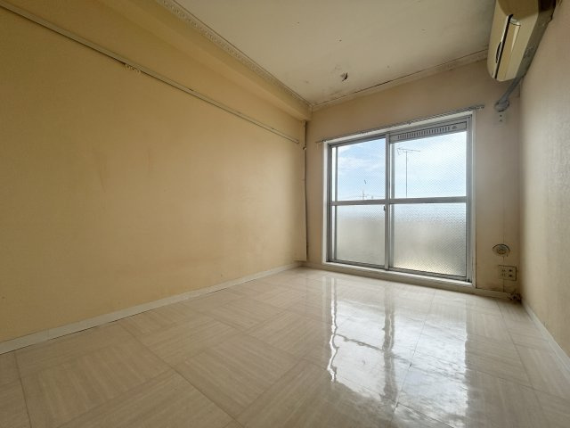 ウインベルソロ朝霞ナンバーワンの居間・リビング