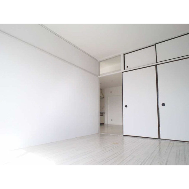 行田ハイツ1号棟の居間・リビング