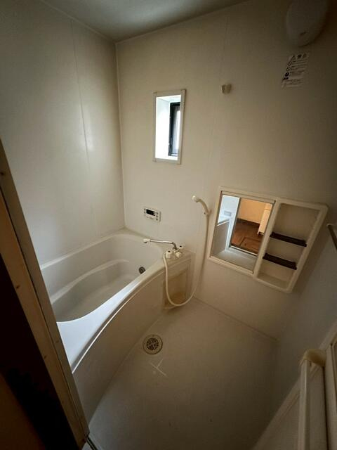 ファースト・メゾンの浴室