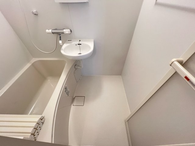 ハイツホワイトの浴室|お風呂で日々の疲れを落としましょう