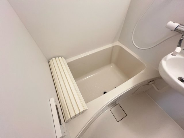 ハイツホワイトの浴室|きれいなお風呂です