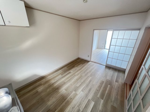 ハイツホワイトの居間・リビング|ゆったりとしたリビングです