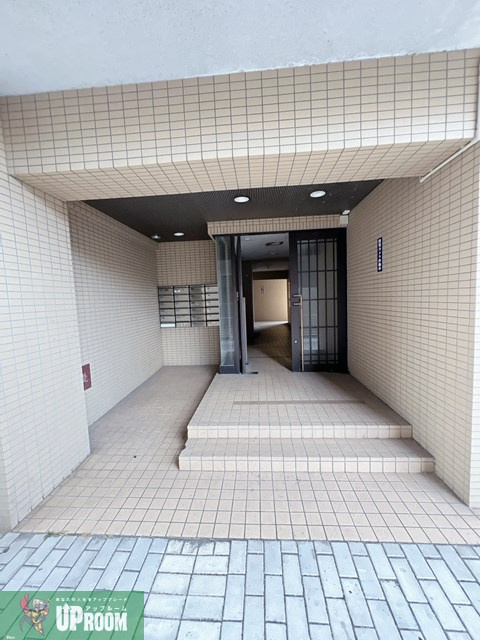梓マンションのエントランス