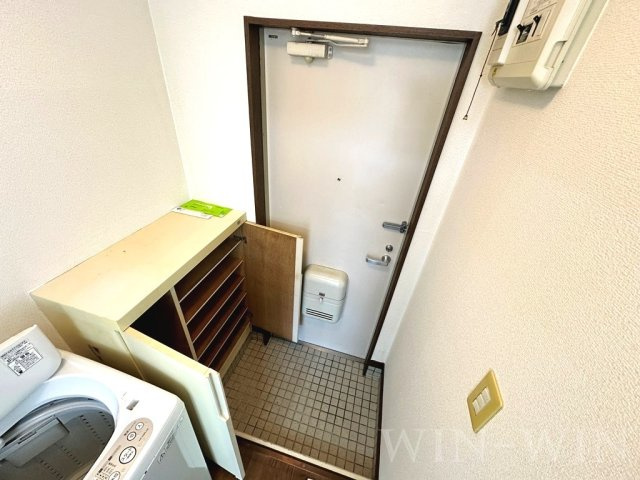 ウイングコート東小池 B棟の玄関|イメージ（同建物内別部屋の写真です）