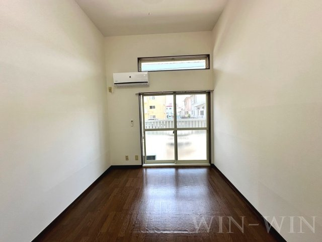 ウイングコート東小池 B棟の居間・リビング|イメージ（同建物内別部屋の写真です）