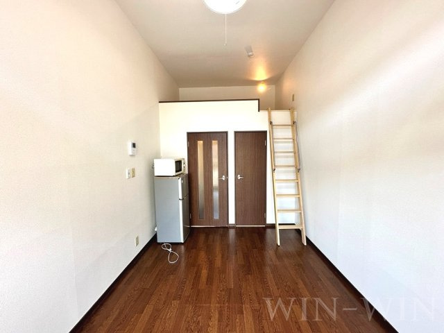 ウイングコート東小池 B棟の居間・リビング|イメージ（同建物内別部屋の写真です）