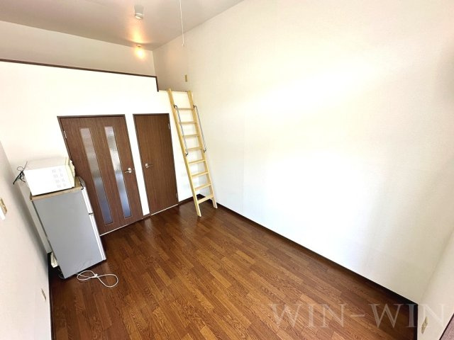 ウイングコート東小池 B棟の居間・リビング|イメージ（同建物内別部屋の写真です）