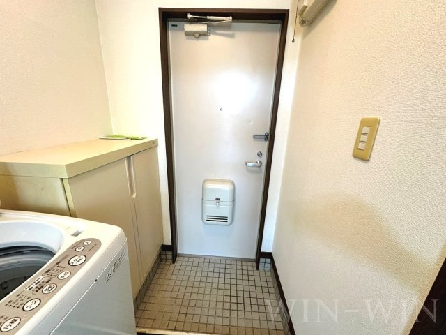 ウイングコート東小池 B棟の玄関|イメージ（同建物内別部屋の写真です）