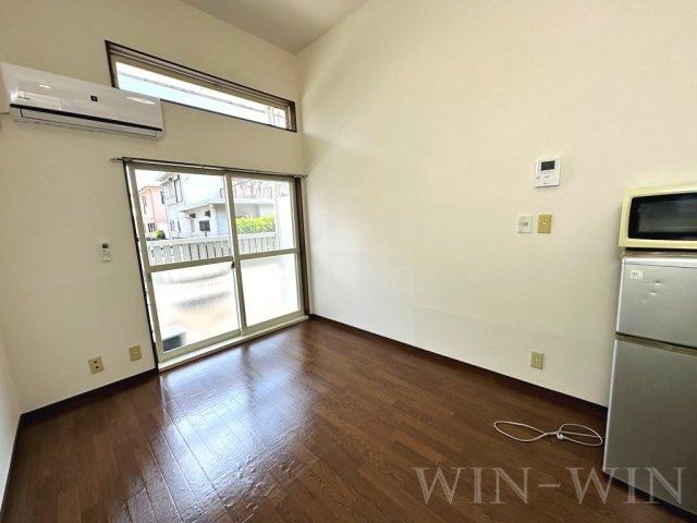 ウイングコート東小池 B棟の居間・リビング|イメージ（同建物内別部屋の写真です）