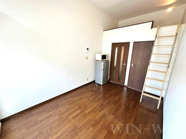 ウイングコート東小池 B棟の居間・リビング|イメージ（同建物内別部屋の写真です）