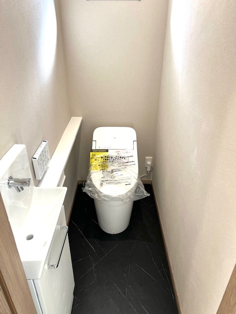 神戸市長田区西代通3丁目新築戸建てのトイレ