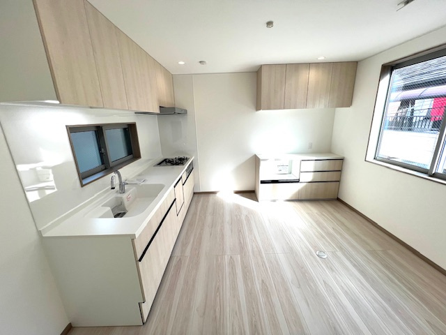 神戸市長田区西代通3丁目新築戸建ての居間・リビング