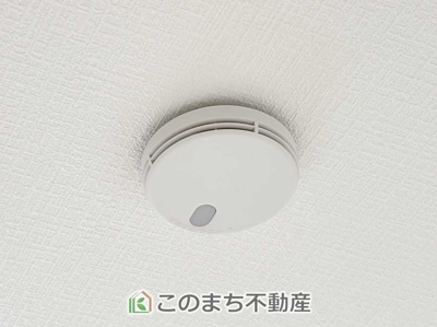 【設備】 | CRADLEGARDEN日光市豊田第3　1号棟 | 火災報知器があり安心して暮らせます。