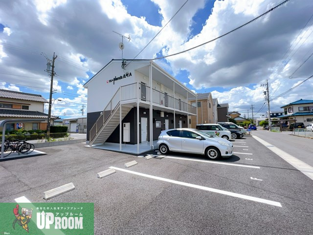 サン・friends元町A棟の駐車場