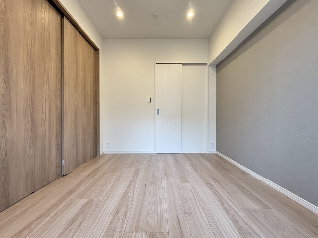 ビューネタワー平井の洋室