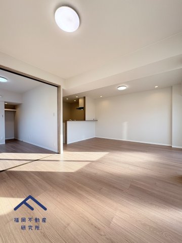 赤坂ハウスの居間・リビング