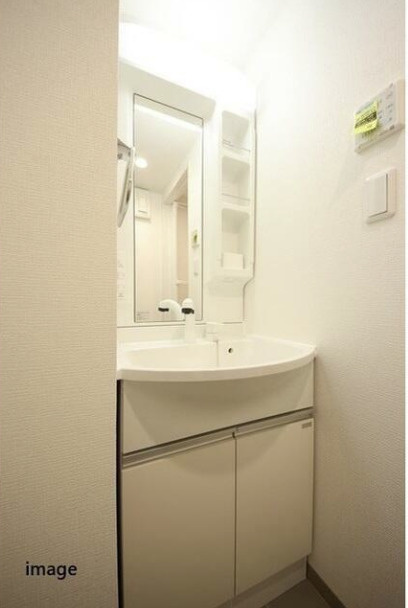 エルファーロ明大前Ⅲの洗面所