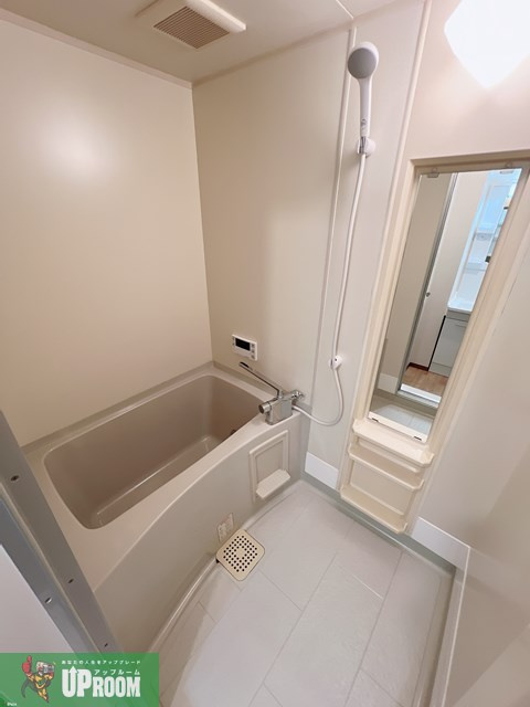 サニーサイドコーポ川西の浴室