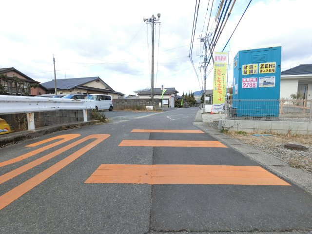 佐賀市大和町尼寺第24　1号棟の前面道路含む現地写真|前面道路含む現地写真です