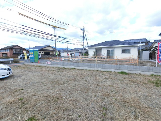 佐賀市大和町尼寺第24　1号棟の前面道路含む現地写真|前面道路含む現地写真です