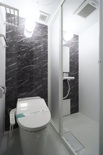 ペアパレス上池台№２のトイレ