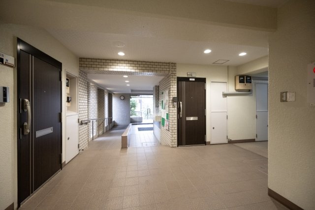 ペアパレス上池台№２のエントランス