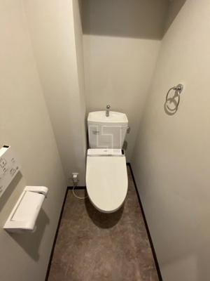 【トイレ】 | ブリリアントジュネス本町 | ブリリアントジュネス本町　温水洗浄便座