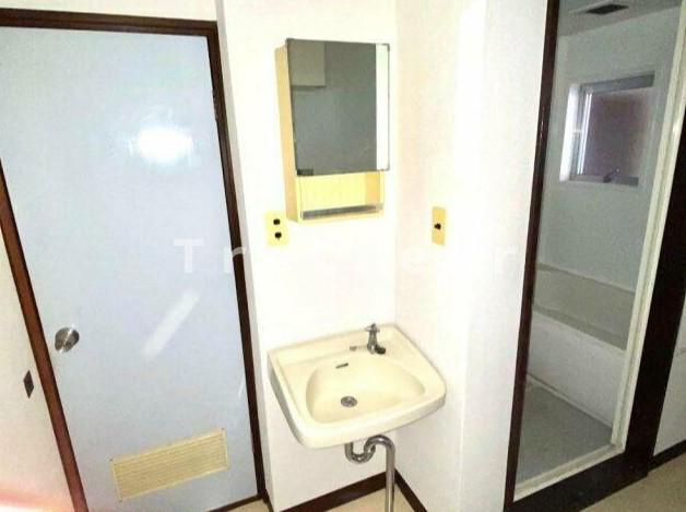 新和コーポの洗面所