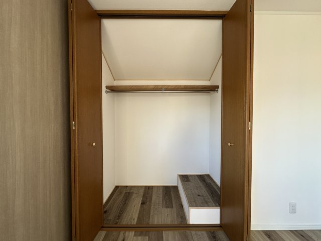 神戸市西区玉津町出合戸建の収納