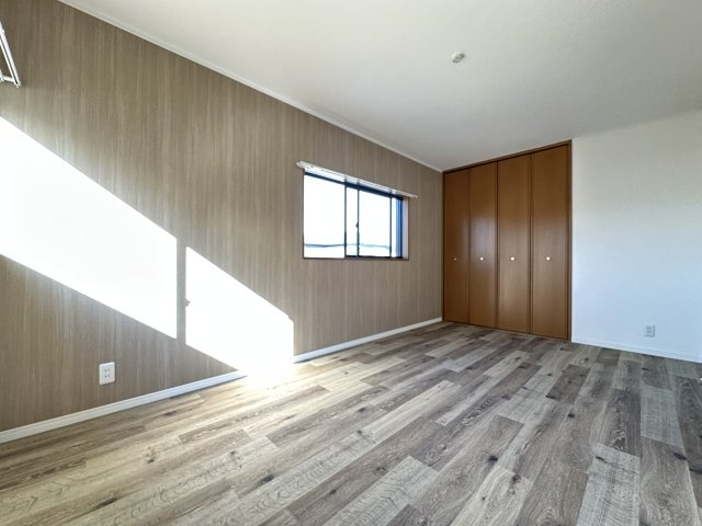 神戸市西区玉津町出合戸建の洋室