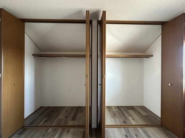 神戸市西区玉津町出合戸建の収納