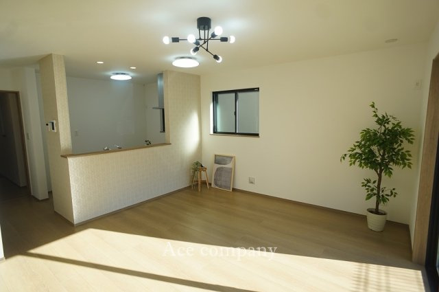 【居間・リビング】の画像