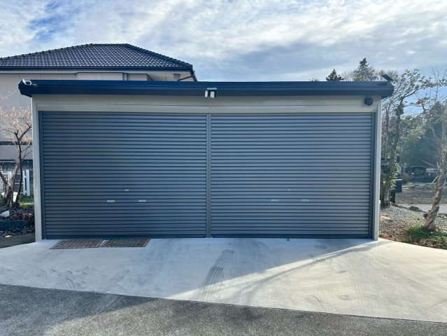 【中古戸建】北群馬郡榛東村大字新井の外観|■倉庫｜大型の倉庫付きになっています。収納が難しい物もしっかり収納できます♪