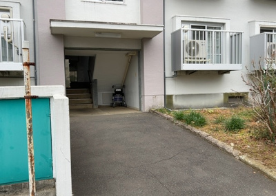 【展望】 | 町田木曽住宅ト－８号棟 | 眺望の良さを楽しめるダイニングキッチンで家族団らんの時間を過ごしてはいかがでしょうか。バルコニーから見える景色を家族で眺める時間は、時間が経つのを忘れてしまいそうですね。是非、現地を見に行きましょう！