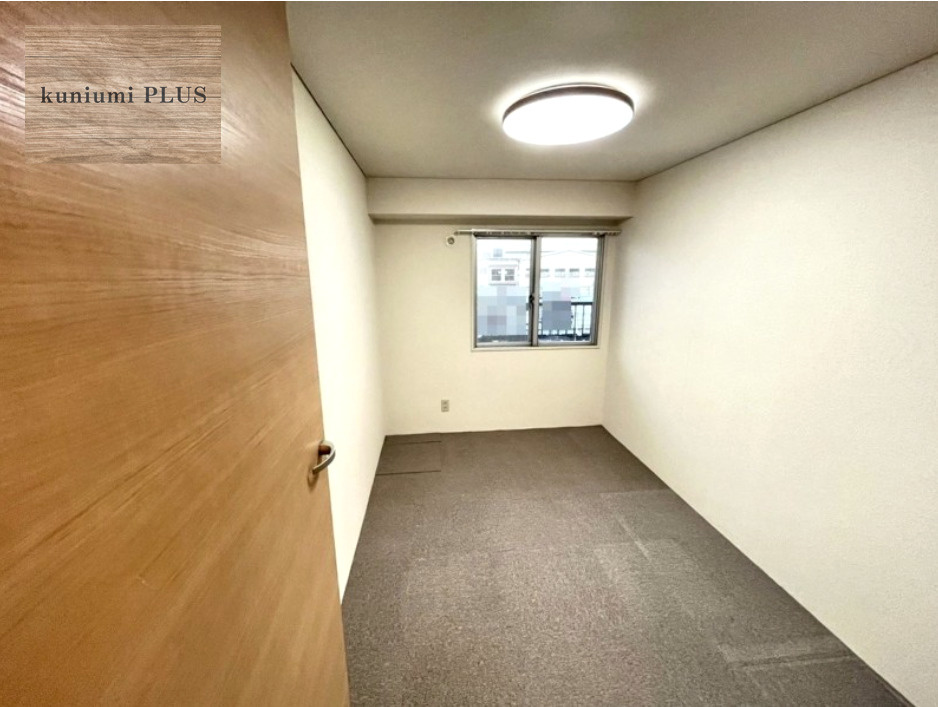 シティハイツ森小路1号棟の洋室