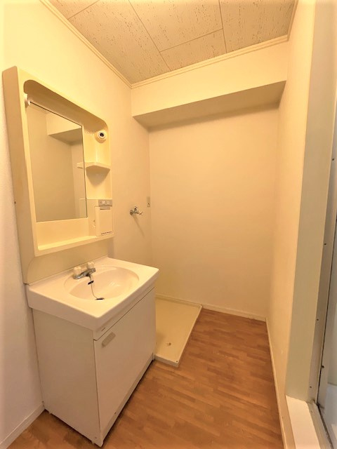 コンフォート大高の洗面所|室内補修中の為、同じ物件内別のお部屋の参考画像となります。