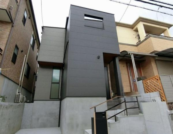 茨木市耳原1丁目　新築戸建　の外観